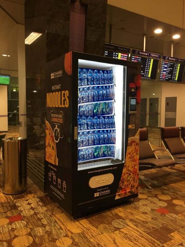 Bottle Water Vending Machine (2)