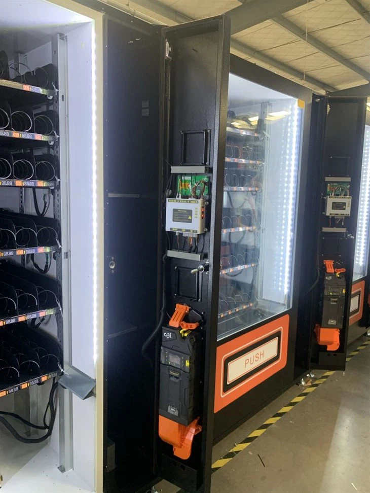 Food And Snack Vending Machine